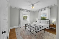 4 Bedroom Historic Charmer Marion Uptown