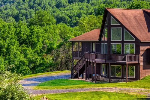 Bear Mountain Lodge Shenandoah Mountains Skyline Drive / Front Royal (hottub)<br>