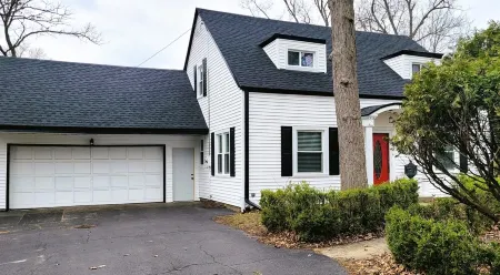 Your home away from home Отели рядом с достопримечательностью «Swanson Park»