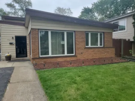 Monthly Specials! Cozy Home away from Home