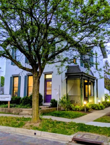 Oregon District - 3 Rms w/King - Free Coffee & Tea のホテル