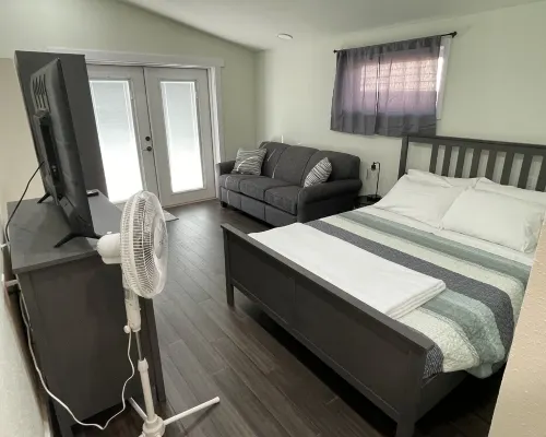 Elegant Lake Home with Hot Tub Hotels in Tomah