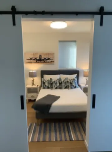 Downtown River View Oak St. Suite
