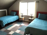 Sleeps 6. Pets welcome. Wi-Fi. 3 bedroom house
