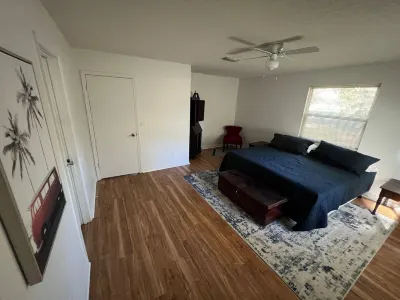 Cozy, Peaceful and Quiet Deerwood Cottage