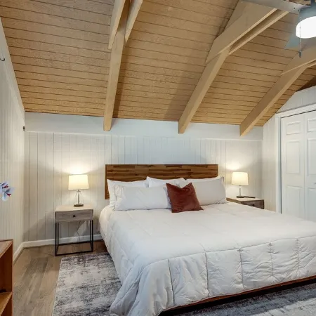 Relaxing 3Br Cabin Retreat in Helen, GA – Perfect for Families & Couples