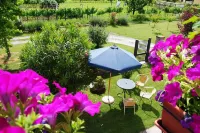 Ideal Position for Visiting Tuscany.Private Parking.Owner at Disposal.
