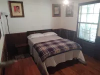 Deep Creek Apt#2, 2Bd/2Ba, A+ location just a mile from Nat Park, Train, Bryson - 4 stjerner