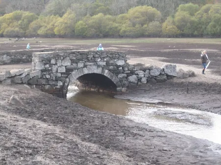 Character Barn, National Park Private courtyard, peaceful, log burner sleeps 4 Отели в г. Ньютон-Эббот