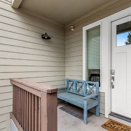 New Flagstaff townhome with Mountain Views!