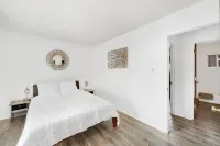 Zen Den, peaceful and bright 2BR by Midtown!
