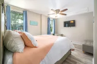 Ocean Breeze Oasis with Pool, Arcade Games & Karaoke Machine!