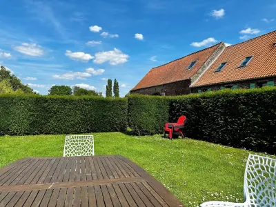 Gîte les Oliviers – 4 People – 2 Bedrooms – 1 Bathroom – Indoor Pool Hotel dekat Rihoult Clairmarais Forest