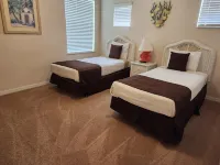 Great condo, family vacation 15 minutes from Disney