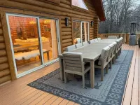 5 bed 3 bath cabin SE WI 1hr fr Chicago!