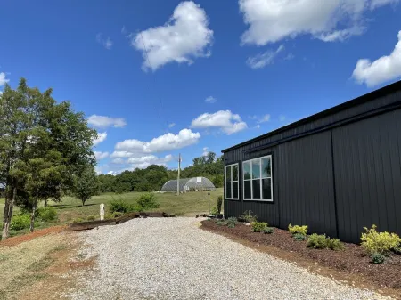 Mountain view, beautiful and serene! On more than 20 Acres! Отели рядом с достопримечательностью «MRT»