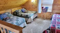 Cabin on a private lake near ATV trails