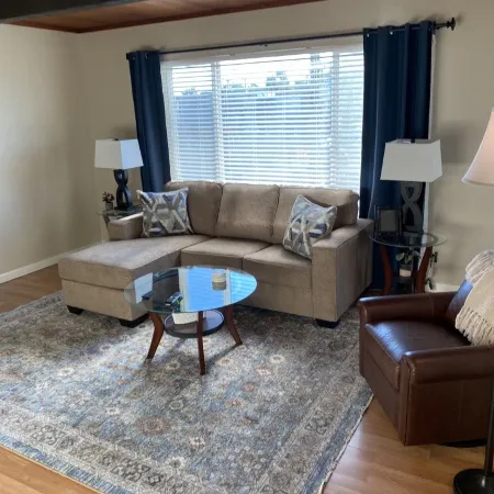 ARCATA cozy 2-bedroom with fireplace, close to downtown and Cal Poly Humboldt