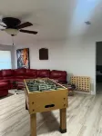 Pet friendly home, pond, paddle boat, fishing gear, hiking, wineries, game room