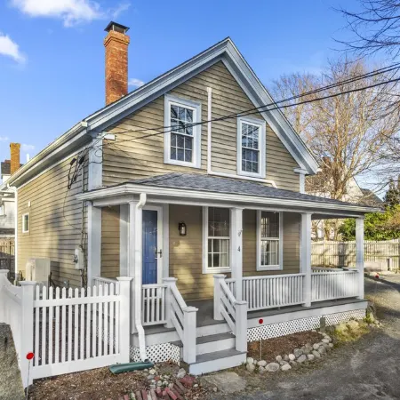 2Br Home Minutes to Downtown Rockport+Beach!