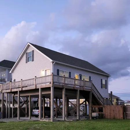 Frank's Beach Sanctuary @ North Topsail Beach DOG FRIENDLY