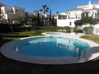 Beautifully appointed 2 bed apartment.