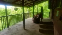Secluded cabin on the Kings river at Marshall Ford. Private and beautiful river Hotels in Madison County