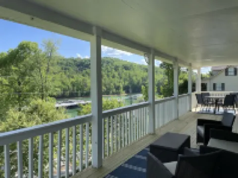 5 Bedroom Norris Lake Home with Covered Boat Slip at Sugar Hollow Marina