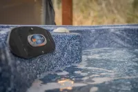 Cozy Tiny Home w/Hot tub and firepit close to Mt. Rainer Nat.Park & Restaurants