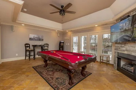 Exceptional! Beautiful Deep Water - Boathouse, Hot Tub, Fire Pit on Lake Gaston!