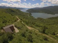Unbelievably Scenic Mountainside Cabin