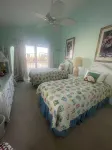 Oceanfront Home, Best Location: Walk to Town, 4 Bed/3 Bath, Pet Friendly! - 3-Sterne