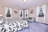Secluded YEAR ROUND home on Little St. Germain Lake!
