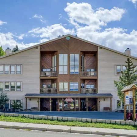 The Slopeside Haven Condo - 300 Feet to Ski Lifts - GoldCreek #102