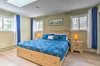 Large Private Rustic Retreat w/hot tub, fire pit, game room