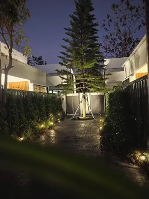 S'Villa Hotels in Warin Chamrap