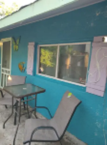 Quaint Victorian tiny house in Starland District, pets ok/fully furn/ all util