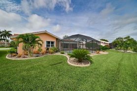 Punta Gorda Isles Updated 2b2b Canal Pool Home - Jan-March Weeks Available!