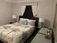 Single 4 bedroom Family House with Pool and Basketball court