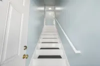 Charming 3BR Apt 1 Mile From Downtown Westerly. Short Drive to Mystic & Casinos. Hotels in Pawcatuck