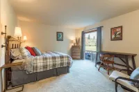 Mt Hood Escape, 3 bedroom, 2 bath, plus loft, sleeps 10, Professionally Cleaned Hotels in Welches