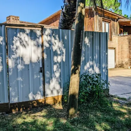 Perfect Family Escape: Playground, Fire Pit, Games & Boat Parking Near Kemah!