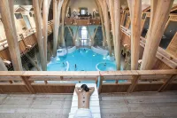 Cottage in the Heart of the Pyrénées, Jacuzzi, Hiking, Cycling, Skiing, and More