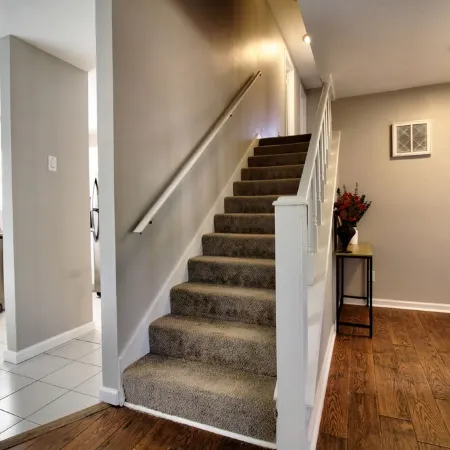 "Broken Arrow 3-Bedroom Retreat – Cozy, Family-Friendly with WiFi & AC