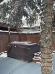 In-Town Townhome, Ski-in-Out. Walk to Everything - 2Bd-2.5BA, Laundry- Shuttle