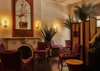 Ulysses, an Ash Hotel