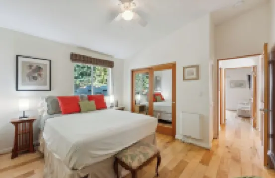 MAGICAL 5-STAR RATED OCEAN VIEW CUSTOM HOME -  PLEASE READ ALL OUR GUEST REVIEWS