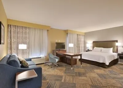 Hampton Inn Fond du Lac, WI Отели в г. Фонд дю Лак