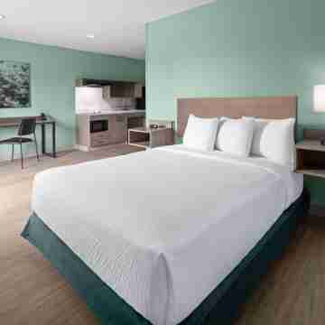 Echo Suites Richmond West - Extended Stay by Wyndham Rooms