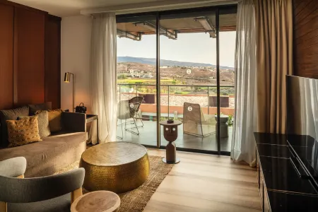 Salobre Hotel Resort & Serenity